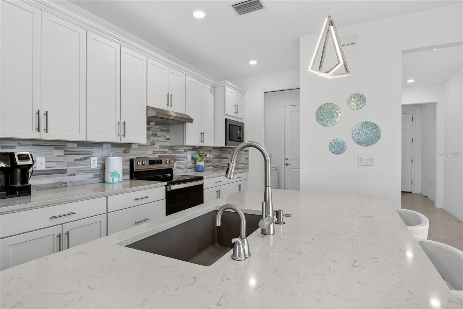 Image 7 of 70 For 1319 Raspberry Drive