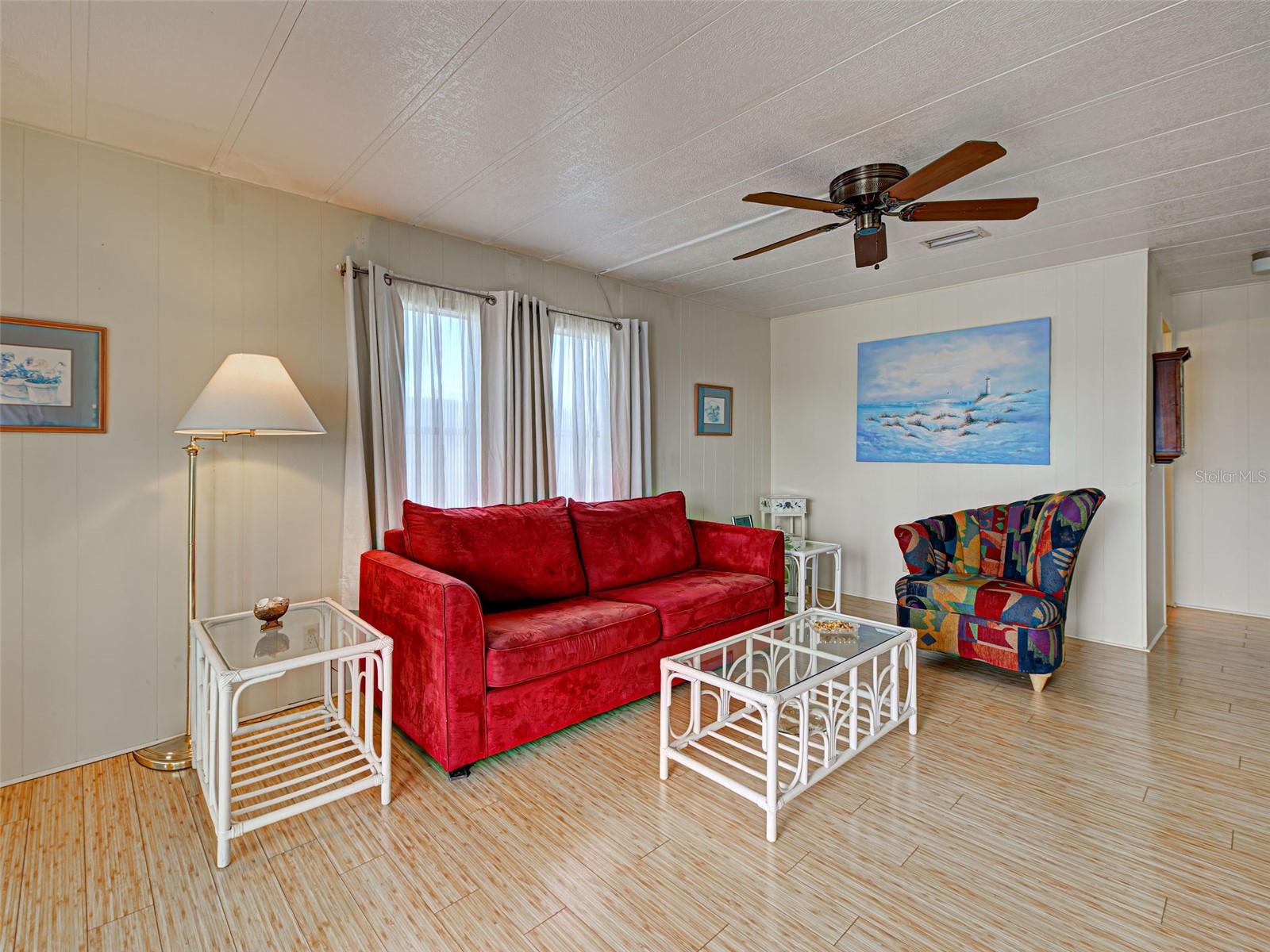 Image 17 of 69 For 16 Botany Bay Circle