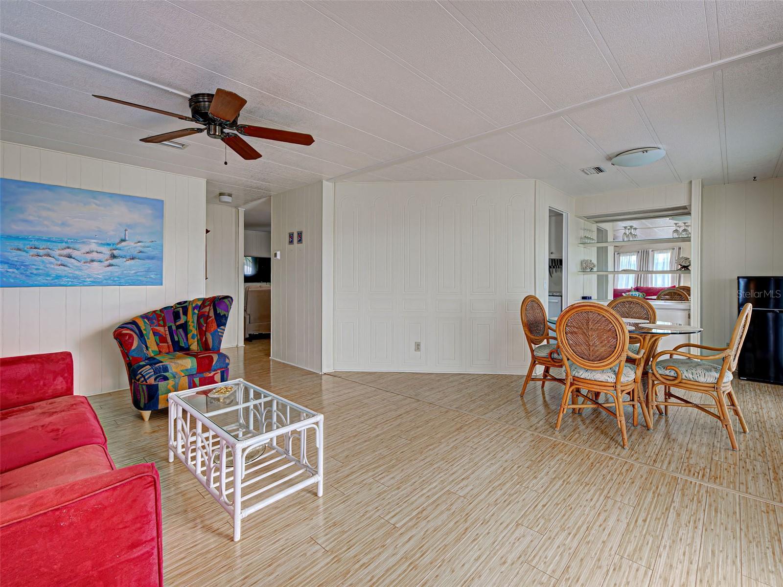 Image 18 of 69 For 16 Botany Bay Circle