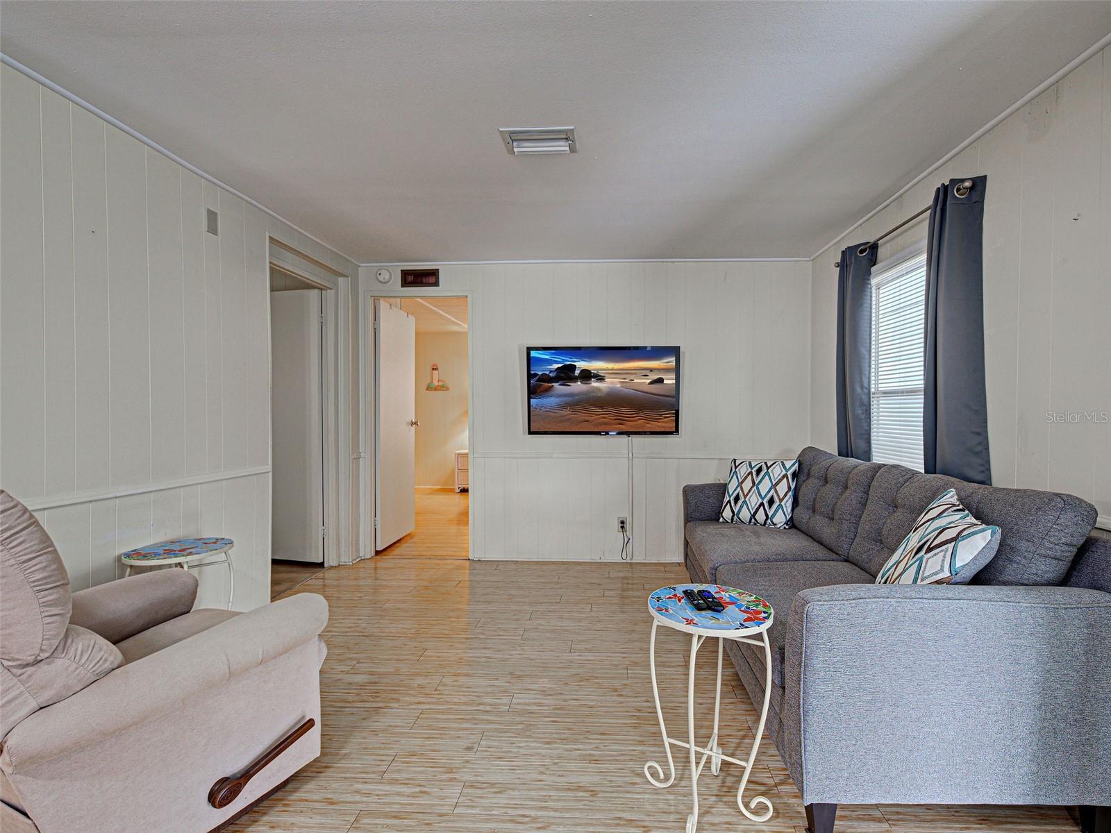 Image 30 of 69 For 16 Botany Bay Circle