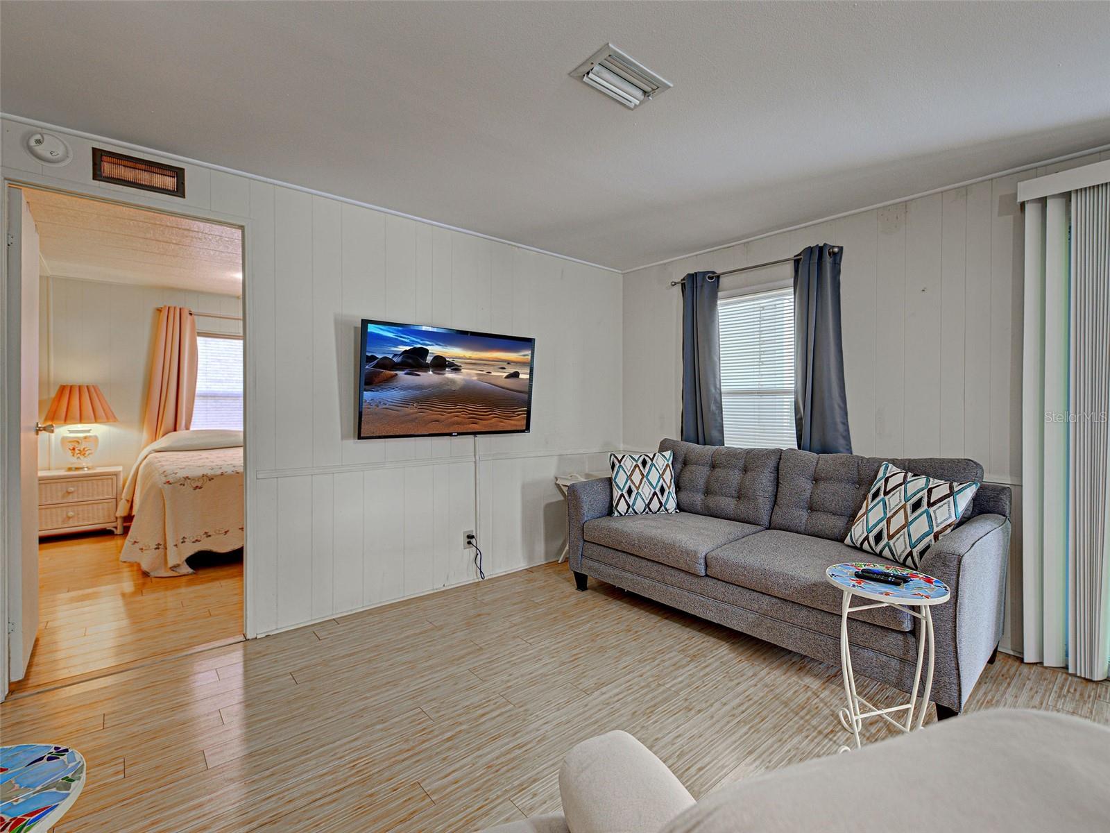 Image 31 of 69 For 16 Botany Bay Circle