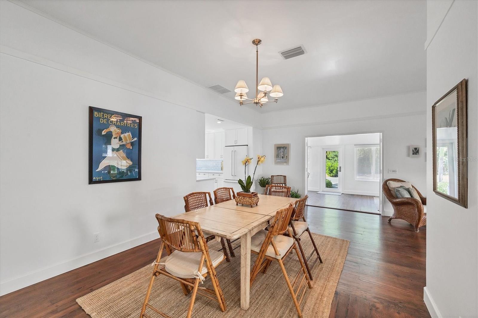 Image 19 of 38 For 380 Tarpon Avenue