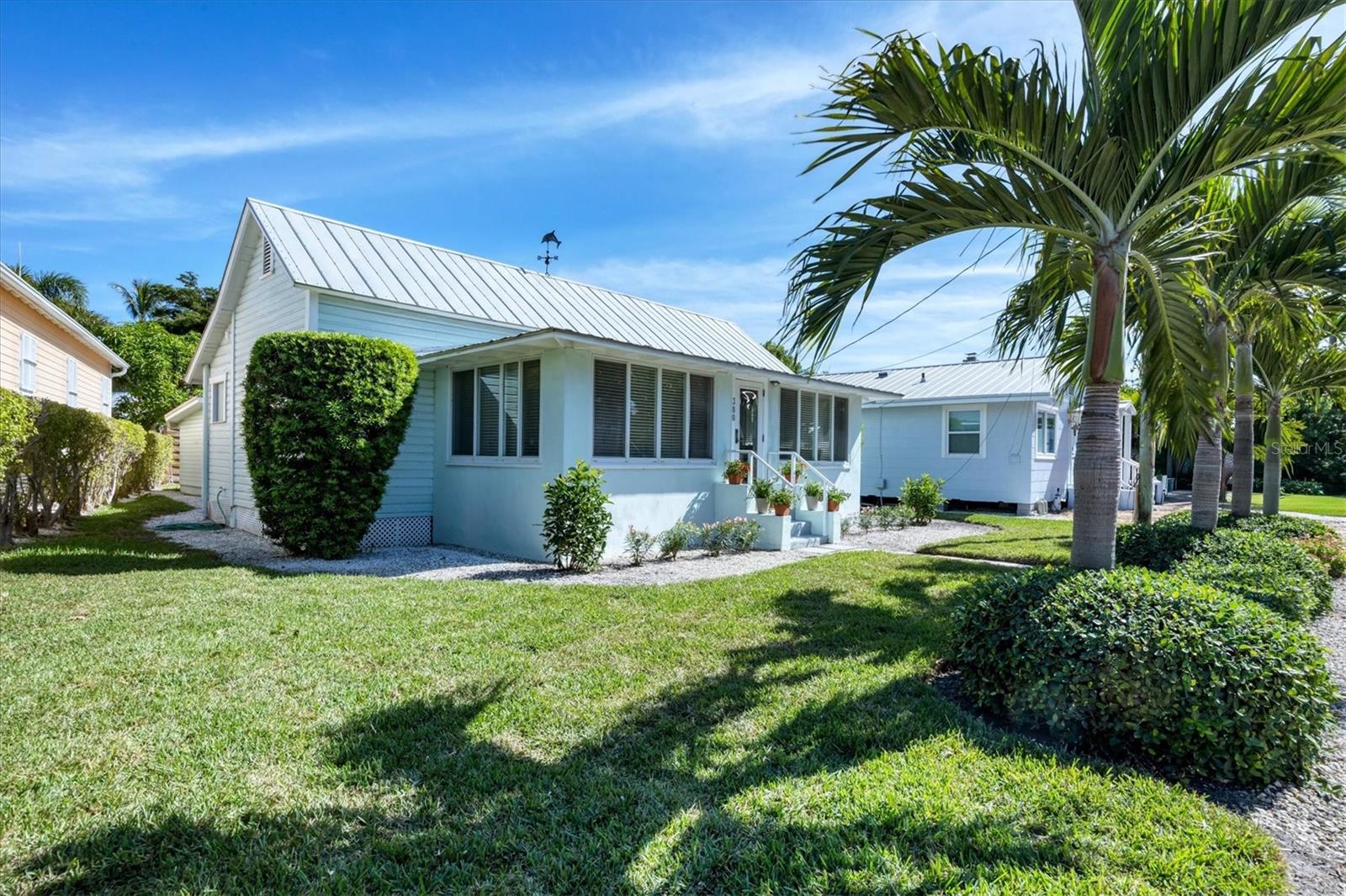 Image 3 of 38 For 380 Tarpon Avenue