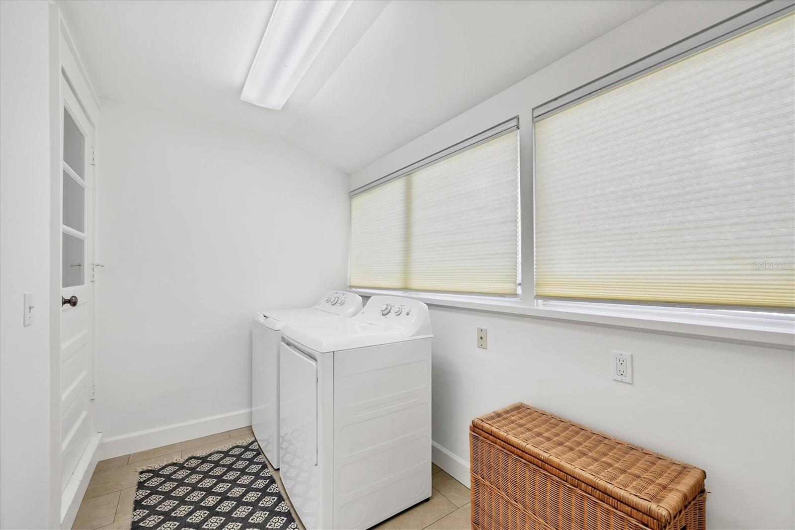 Image 31 of 38 For 380 Tarpon Avenue