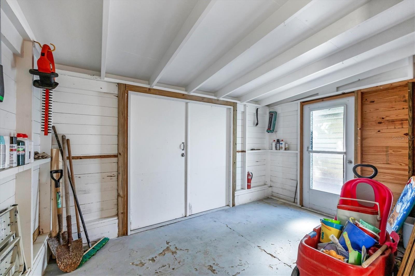 Image 32 of 38 For 380 Tarpon Avenue