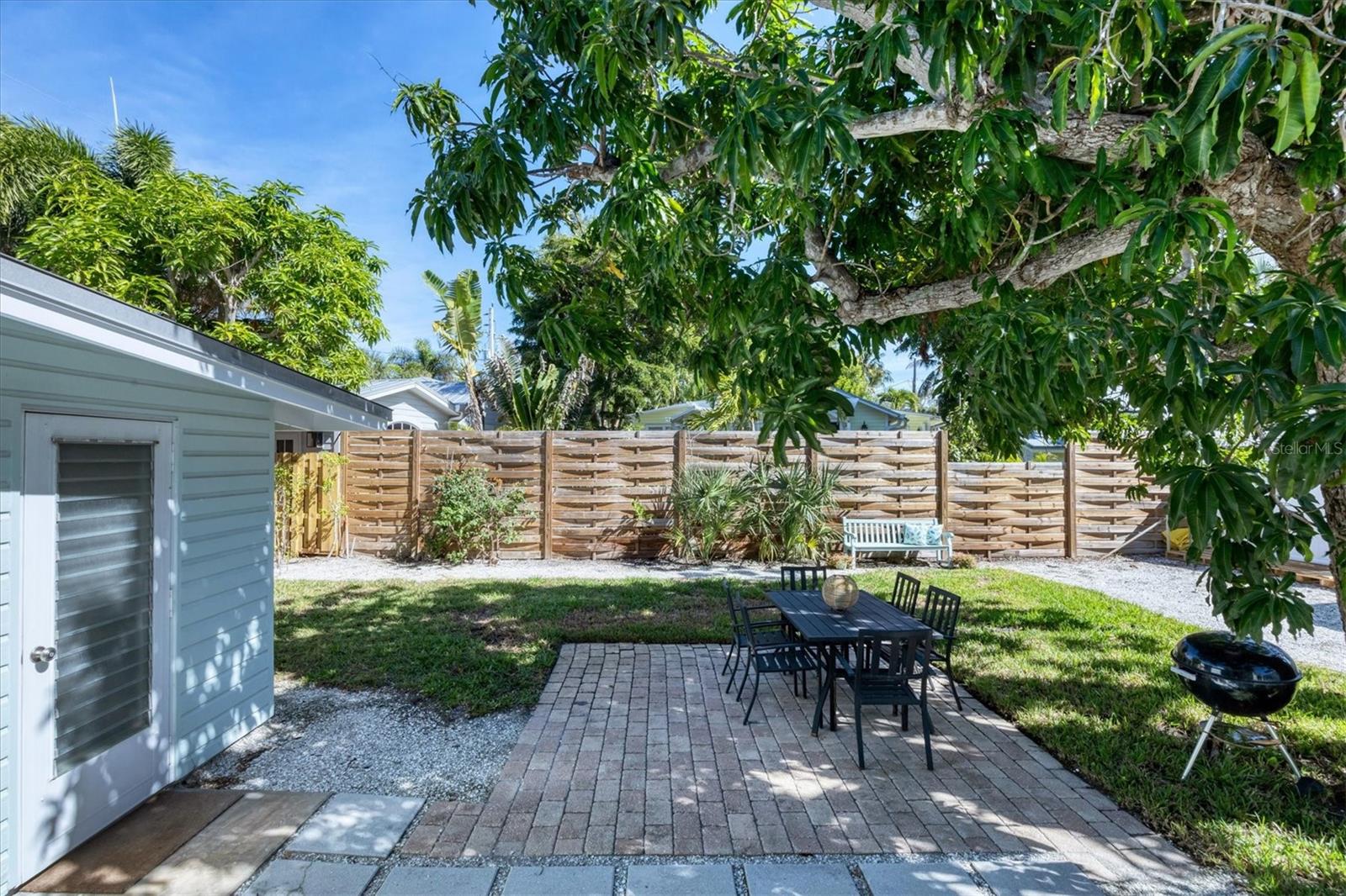 Image 33 of 38 For 380 Tarpon Avenue