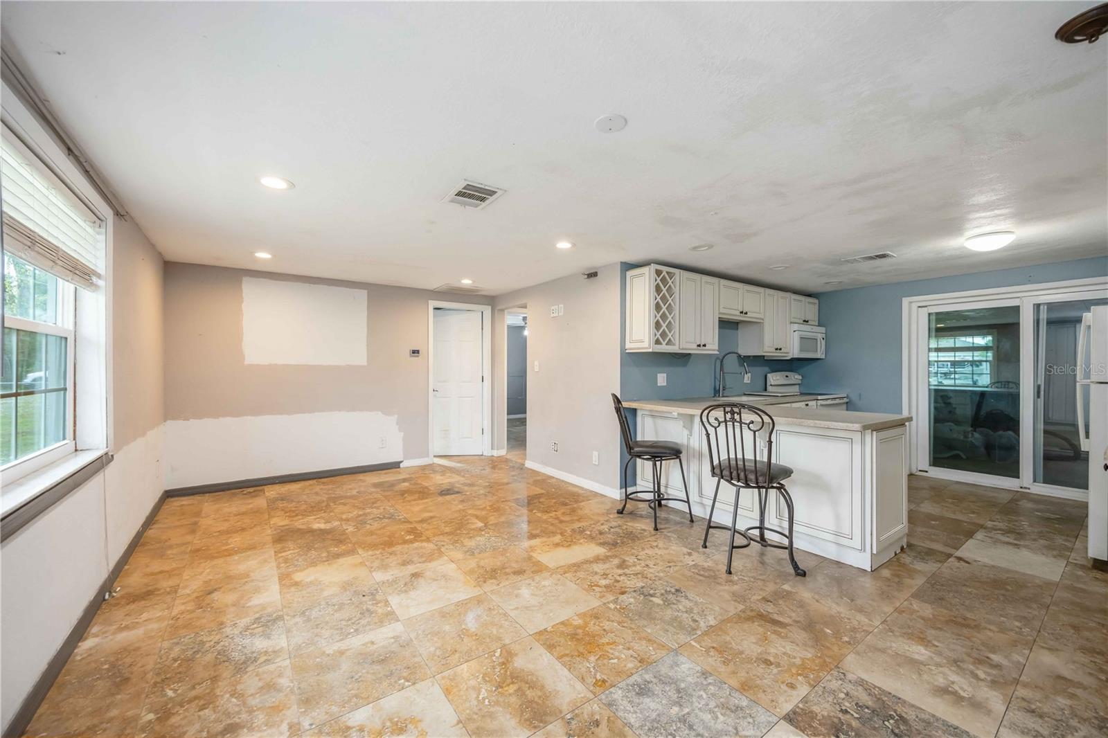 Image 11 of 33 For 2032 Pennsylvania Avenue