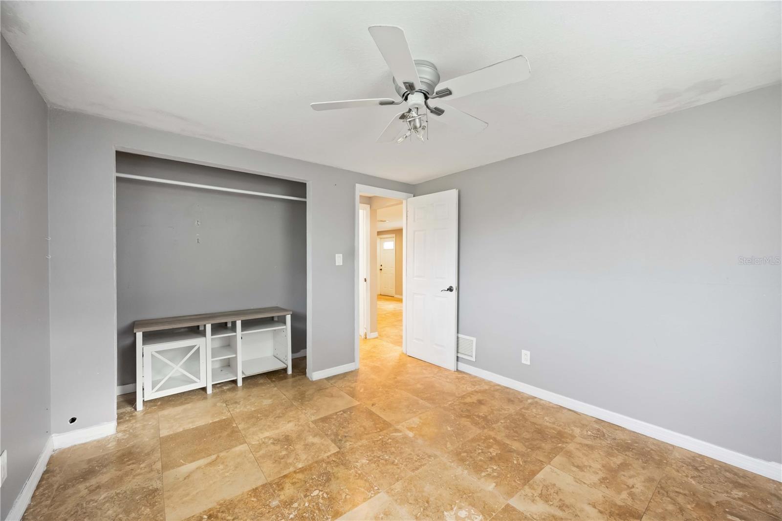 Image 16 of 33 For 2032 Pennsylvania Avenue