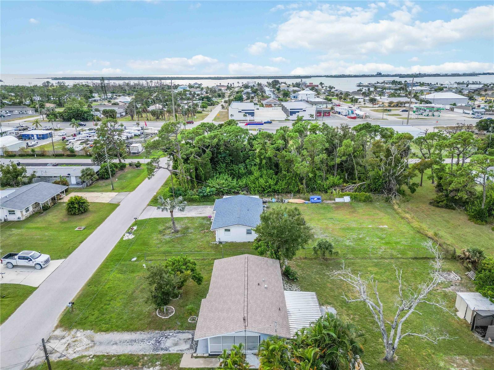 Image 27 of 33 For 2032 Pennsylvania Avenue