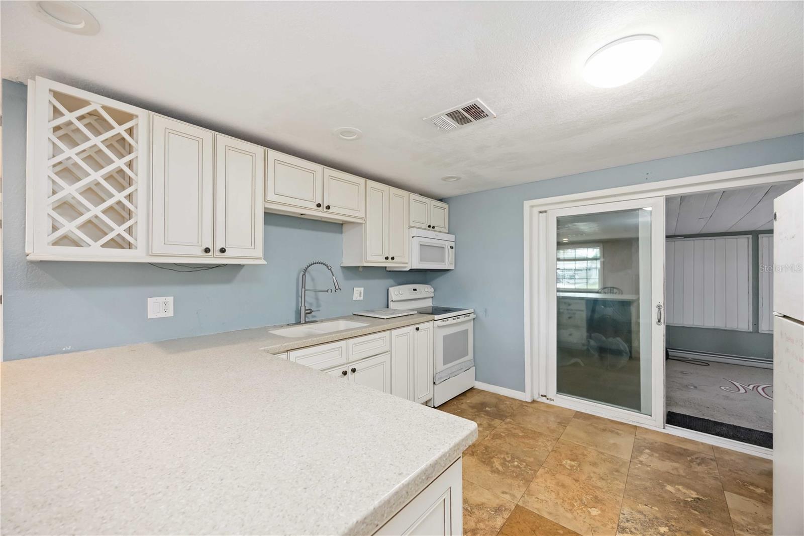 Image 5 of 33 For 2032 Pennsylvania Avenue