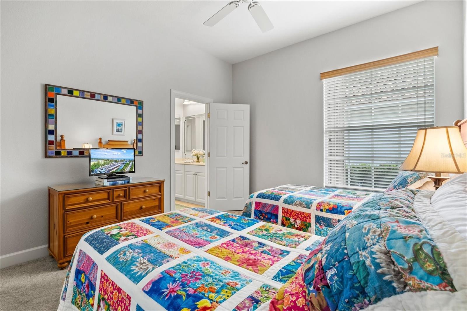 Image 29 of 91 For 14026 Royal Pointe Drive