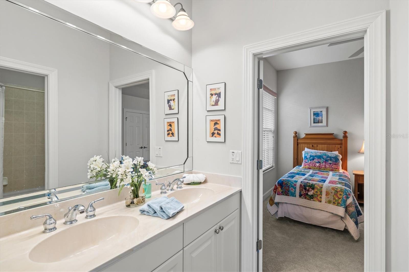 Image 30 of 91 For 14026 Royal Pointe Drive