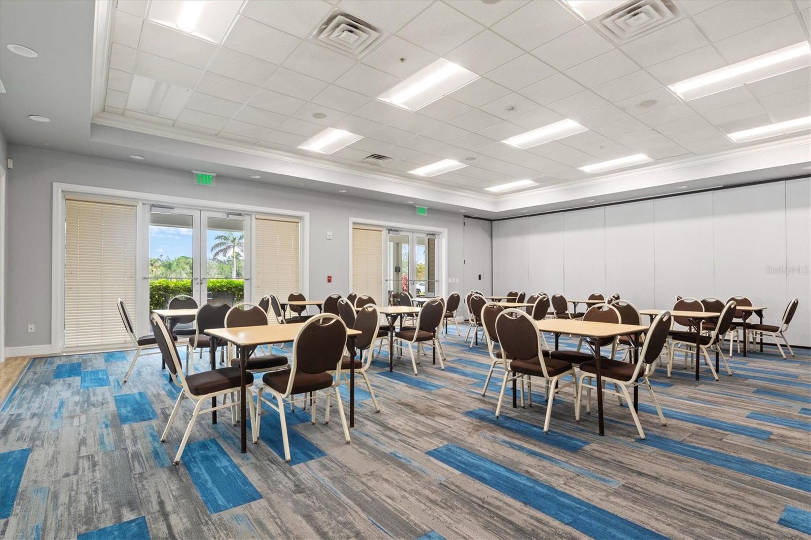 Image 74 of 91 For 14026 Royal Pointe Drive