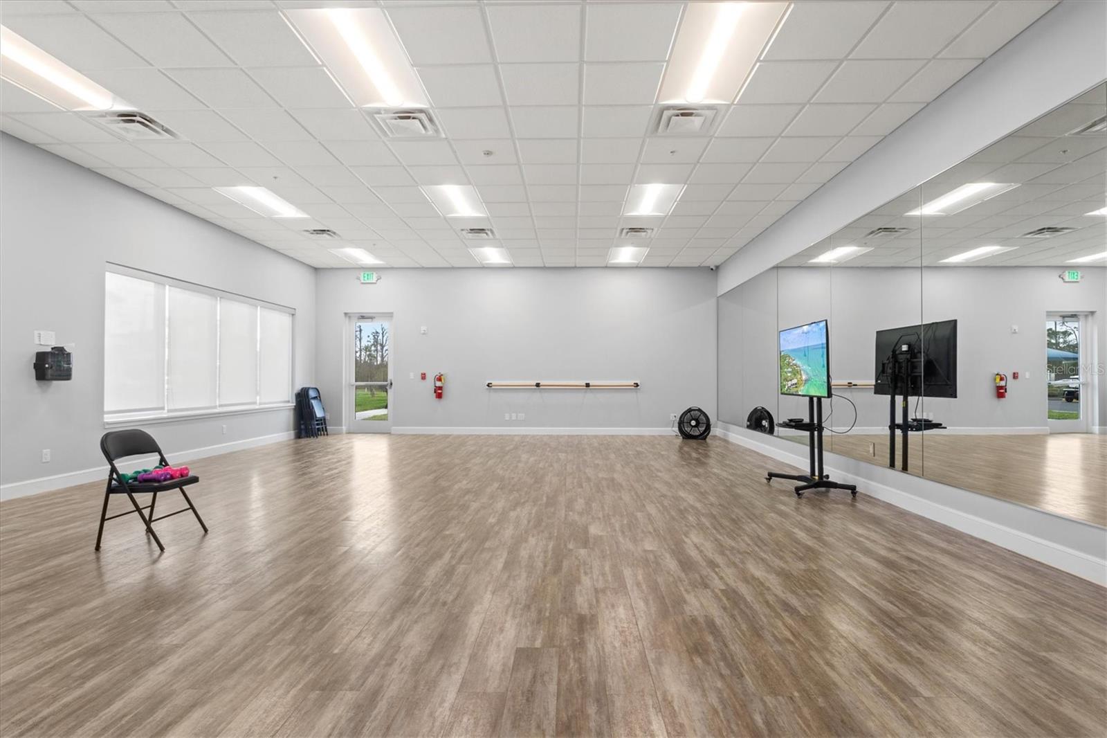 Image 79 of 91 For 14026 Royal Pointe Drive