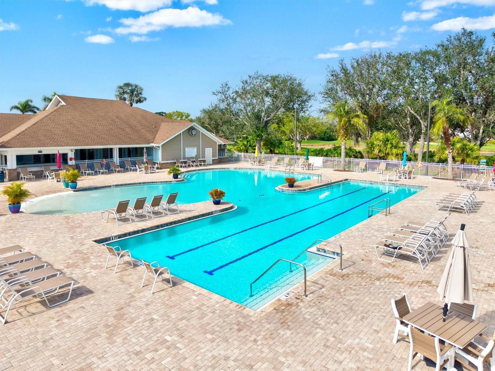 Image 82 of 91 For 14026 Royal Pointe Drive