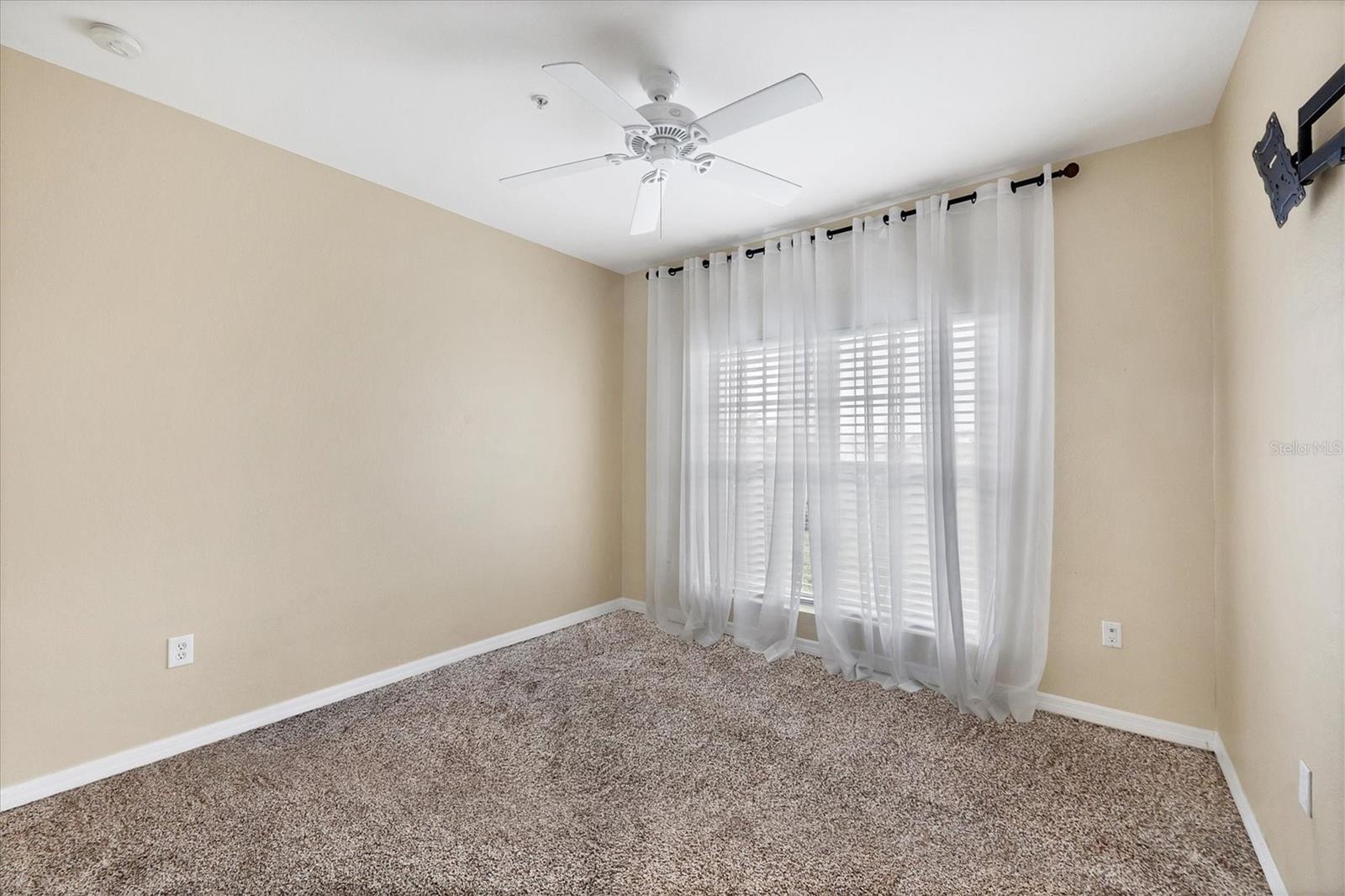 Image 12 of 51 For 3929 Cape Haze Drive 105