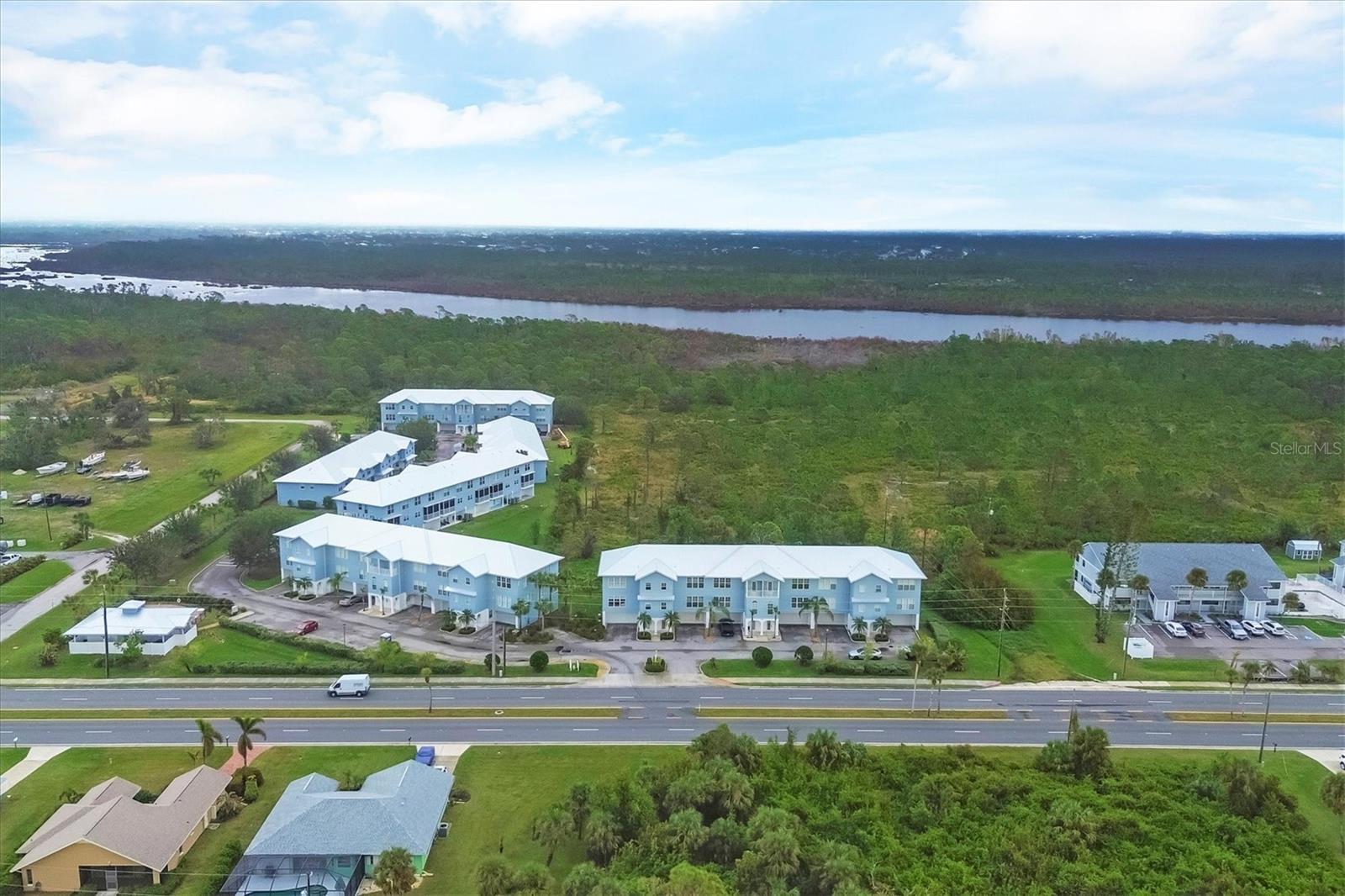 Image 18 of 51 For 3929 Cape Haze Drive 105