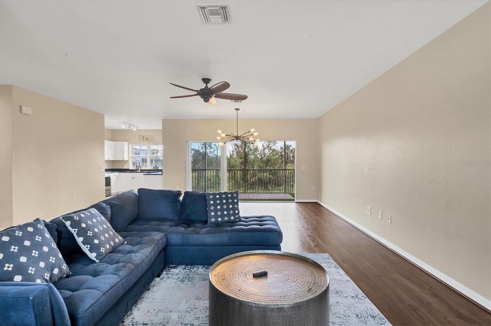 Image 25 of 51 For 3929 Cape Haze Drive 105