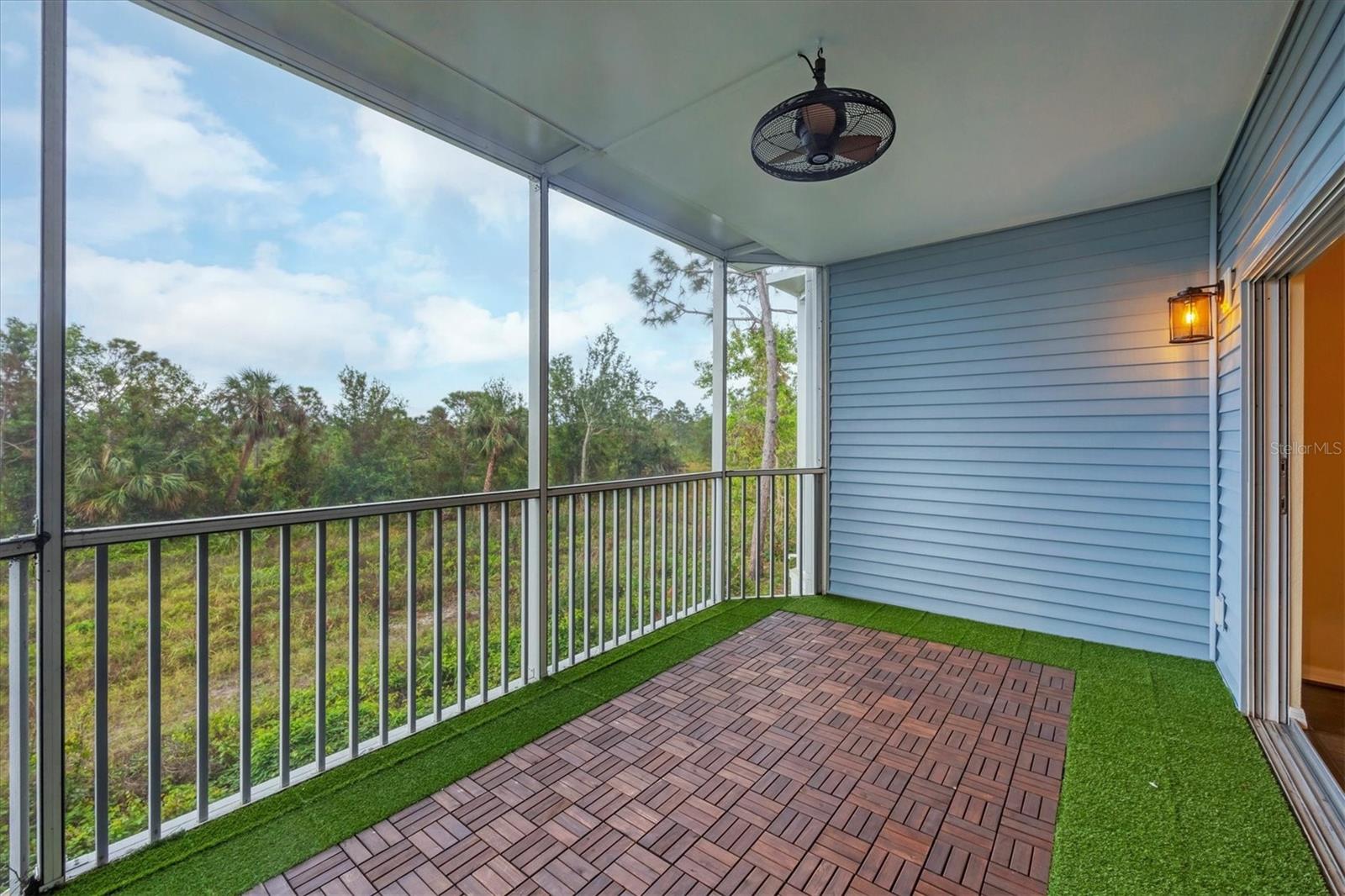 Image 36 of 51 For 3929 Cape Haze Drive 105