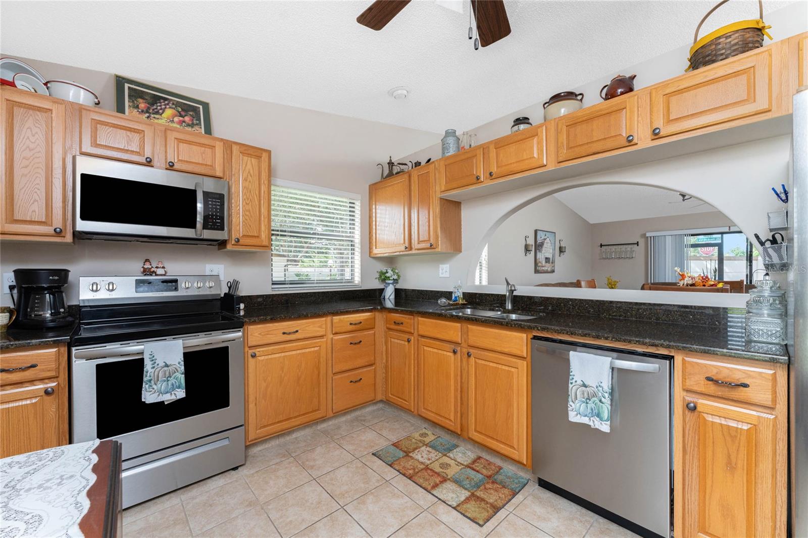 Image 4 of 36 For 1800 Curry Trail 11