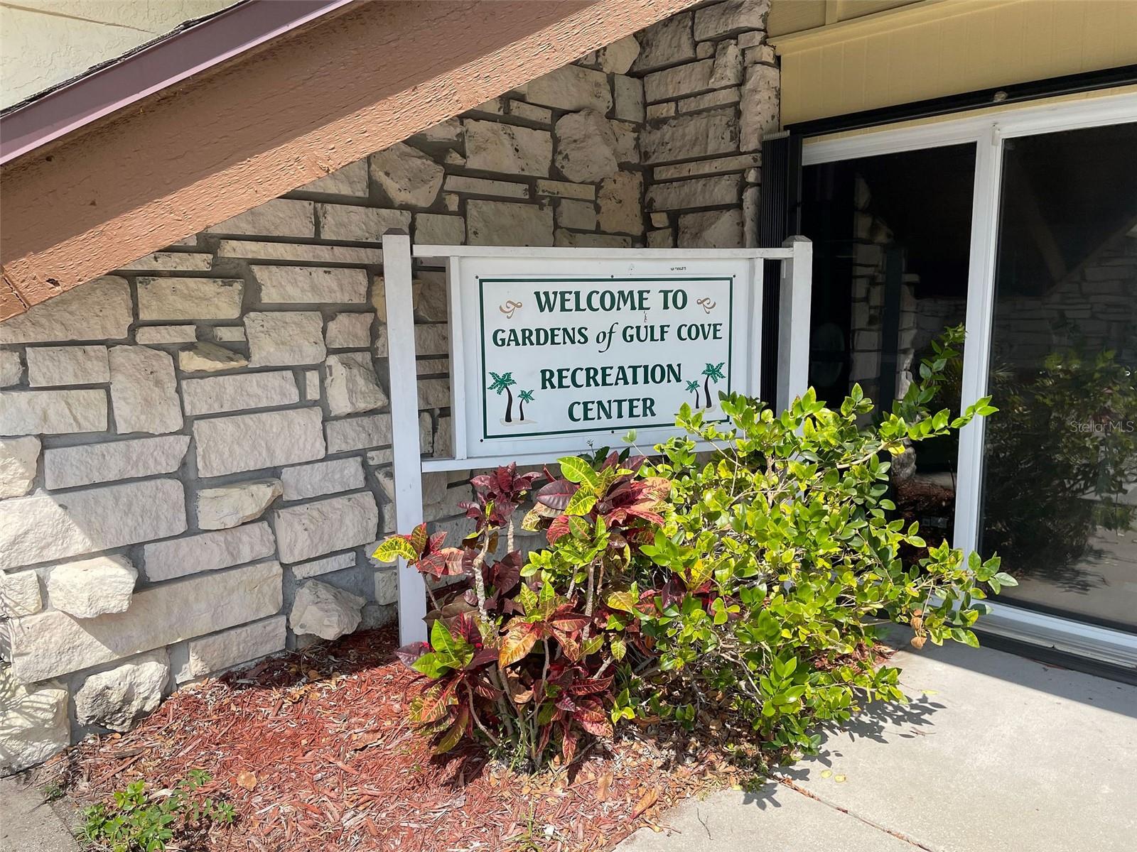 Image 27 of 32 For 13498 Darnell Avenue