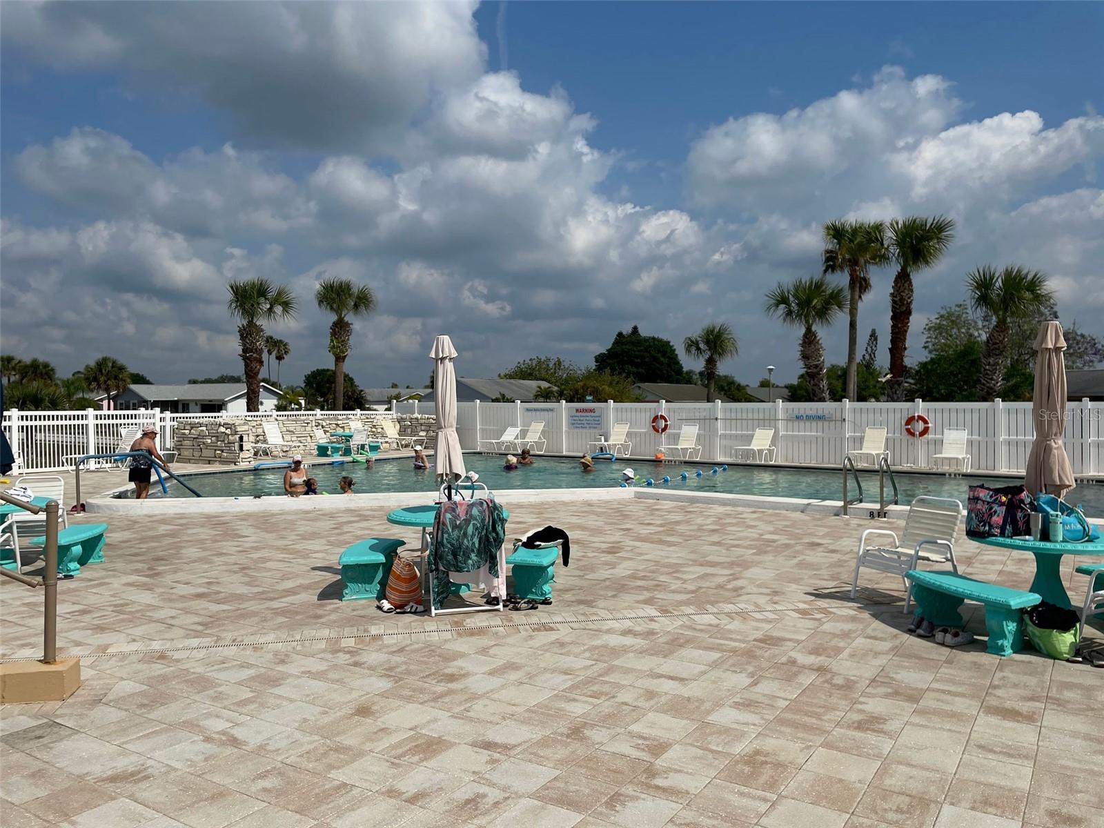 Image 28 of 32 For 13498 Darnell Avenue