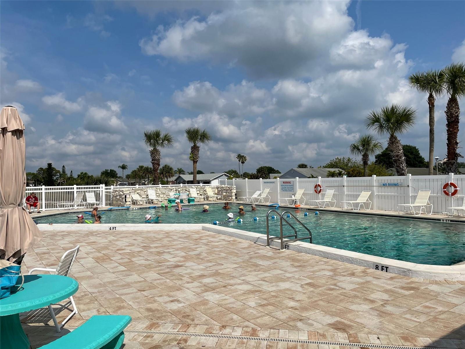 Image 29 of 32 For 13498 Darnell Avenue