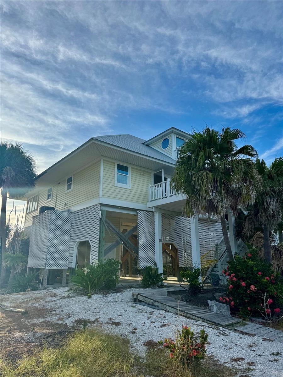 Image 2 of 6 For 6900 Palm Island Drive