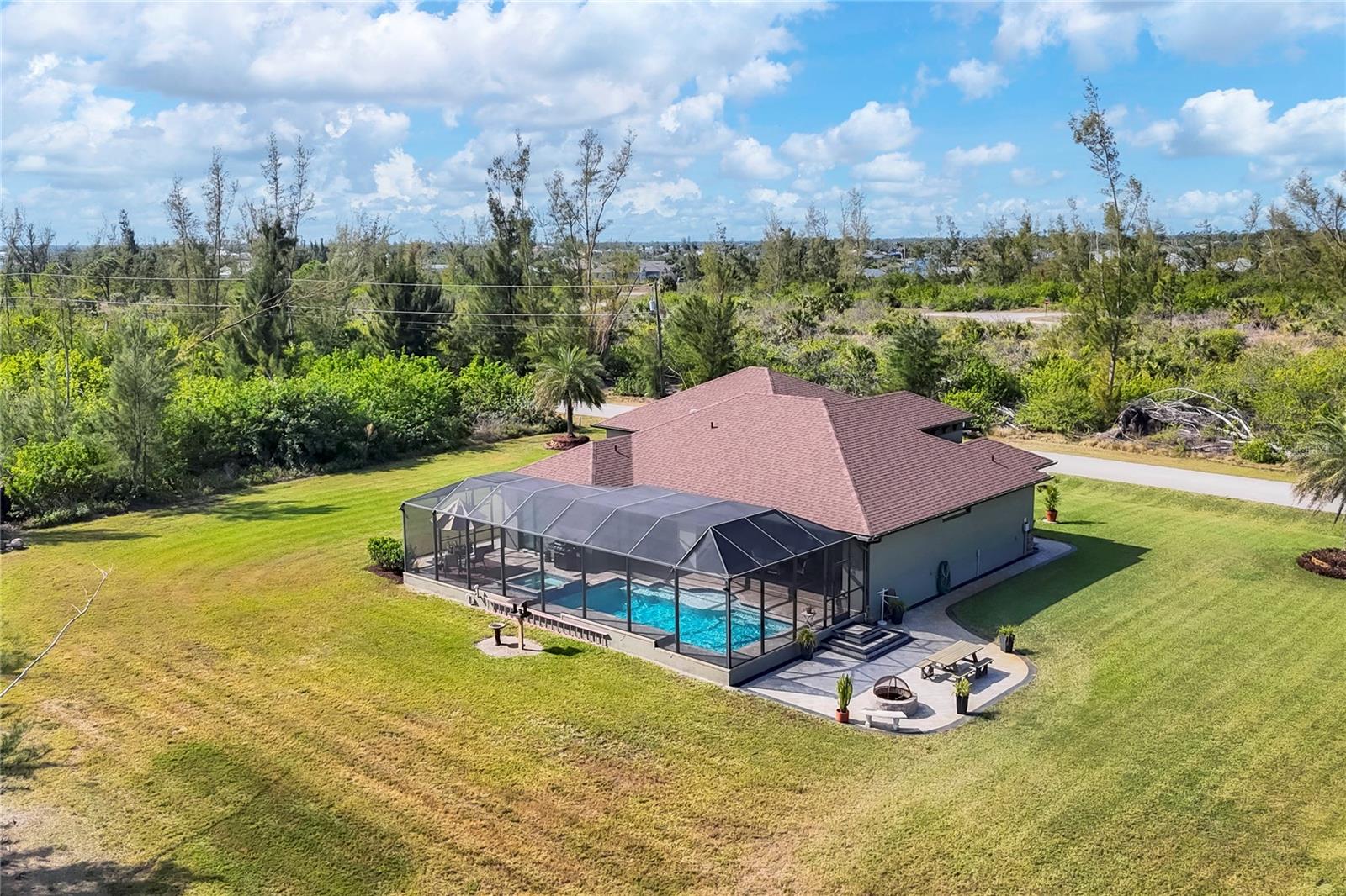 Image 25 of 30 For 10451 Hatchett Circle