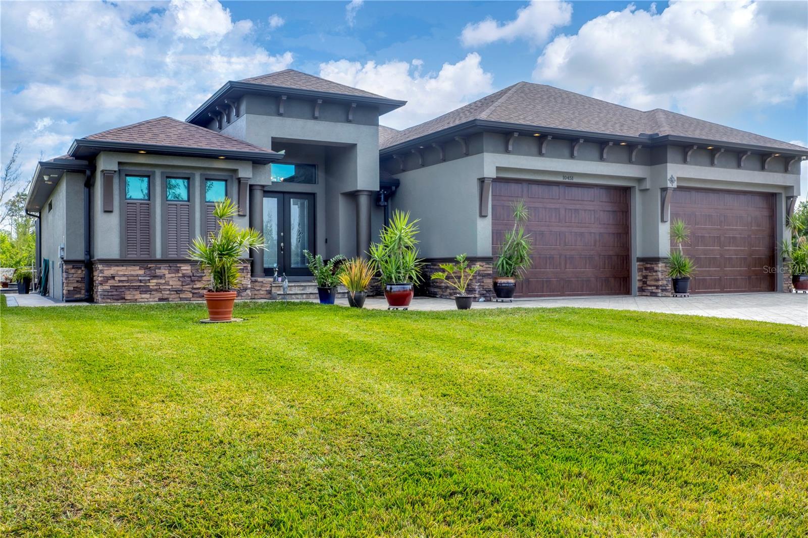 Image 3 of 30 For 10451 Hatchett Circle