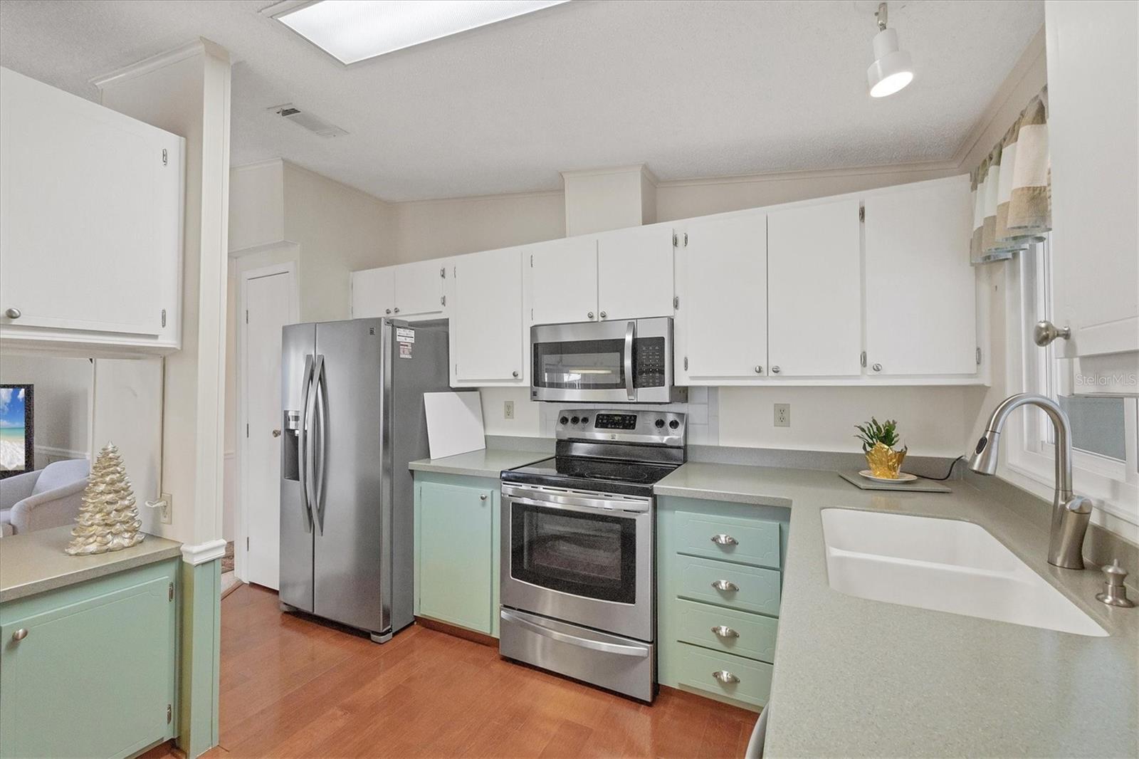 Image 12 of 47 For 827 Tangerine Woods Boulevard