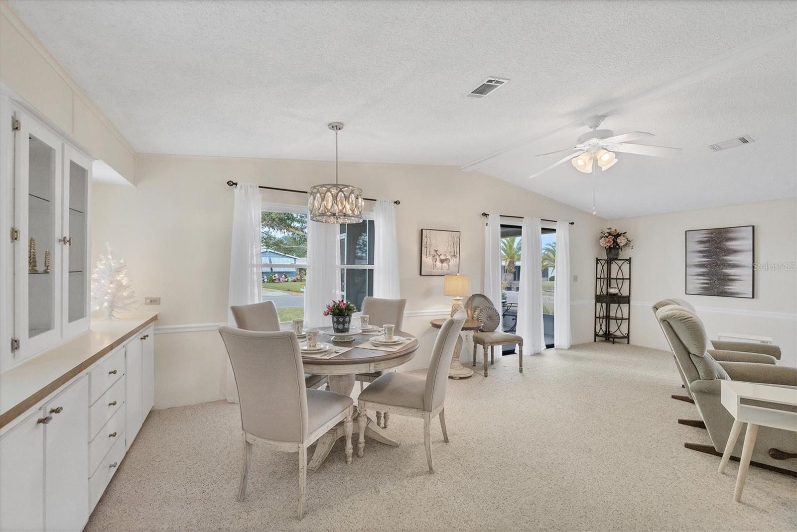 Image 16 of 47 For 827 Tangerine Woods Boulevard