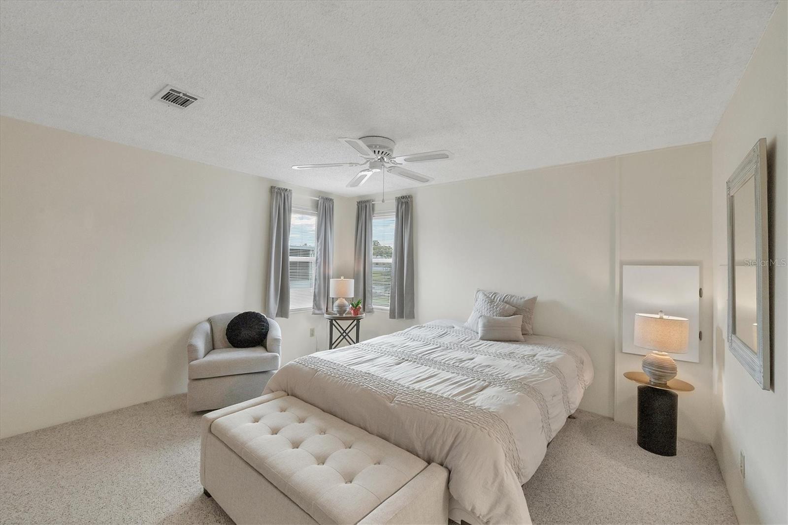 Image 18 of 47 For 827 Tangerine Woods Boulevard