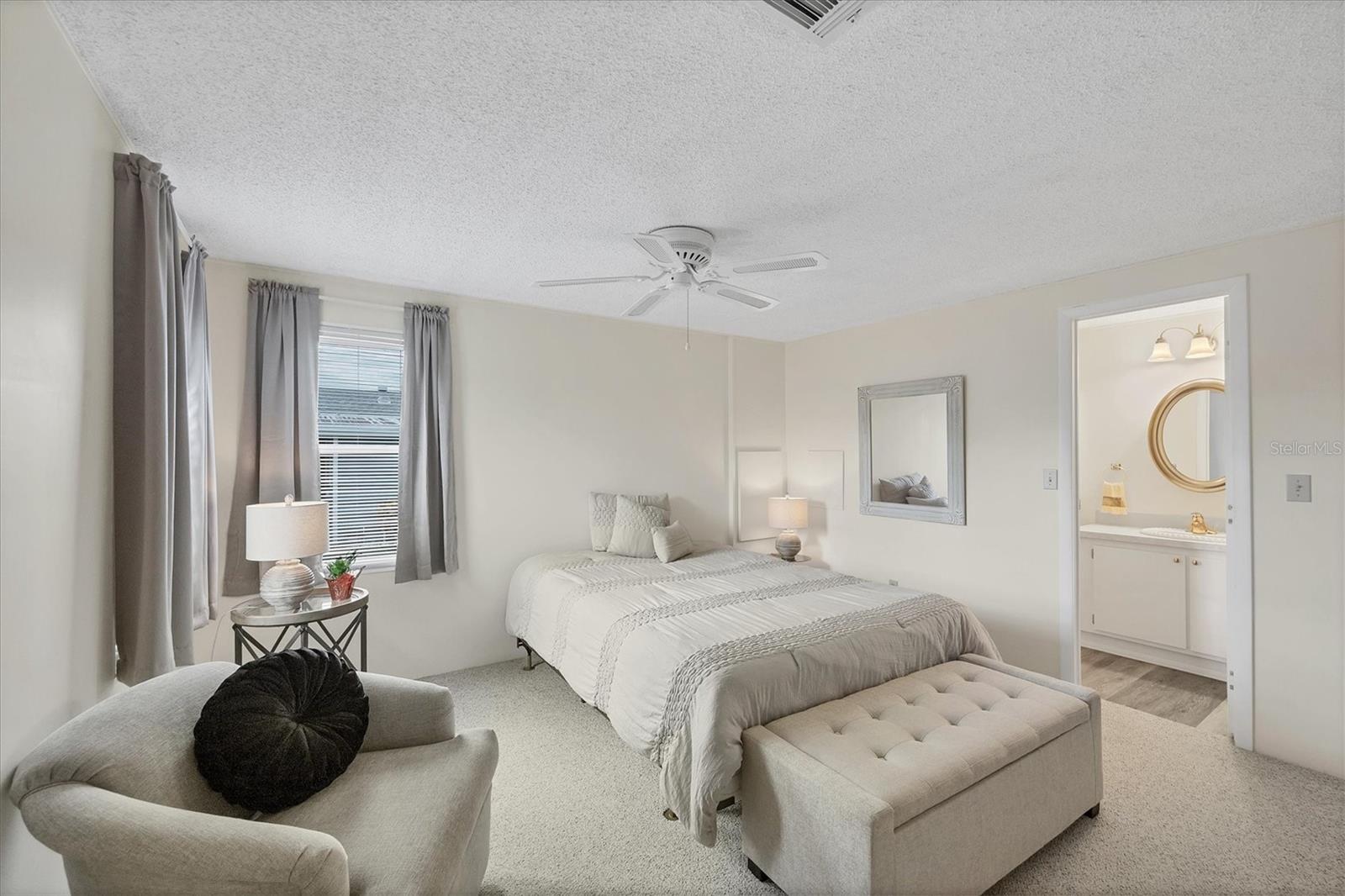 Image 20 of 47 For 827 Tangerine Woods Boulevard