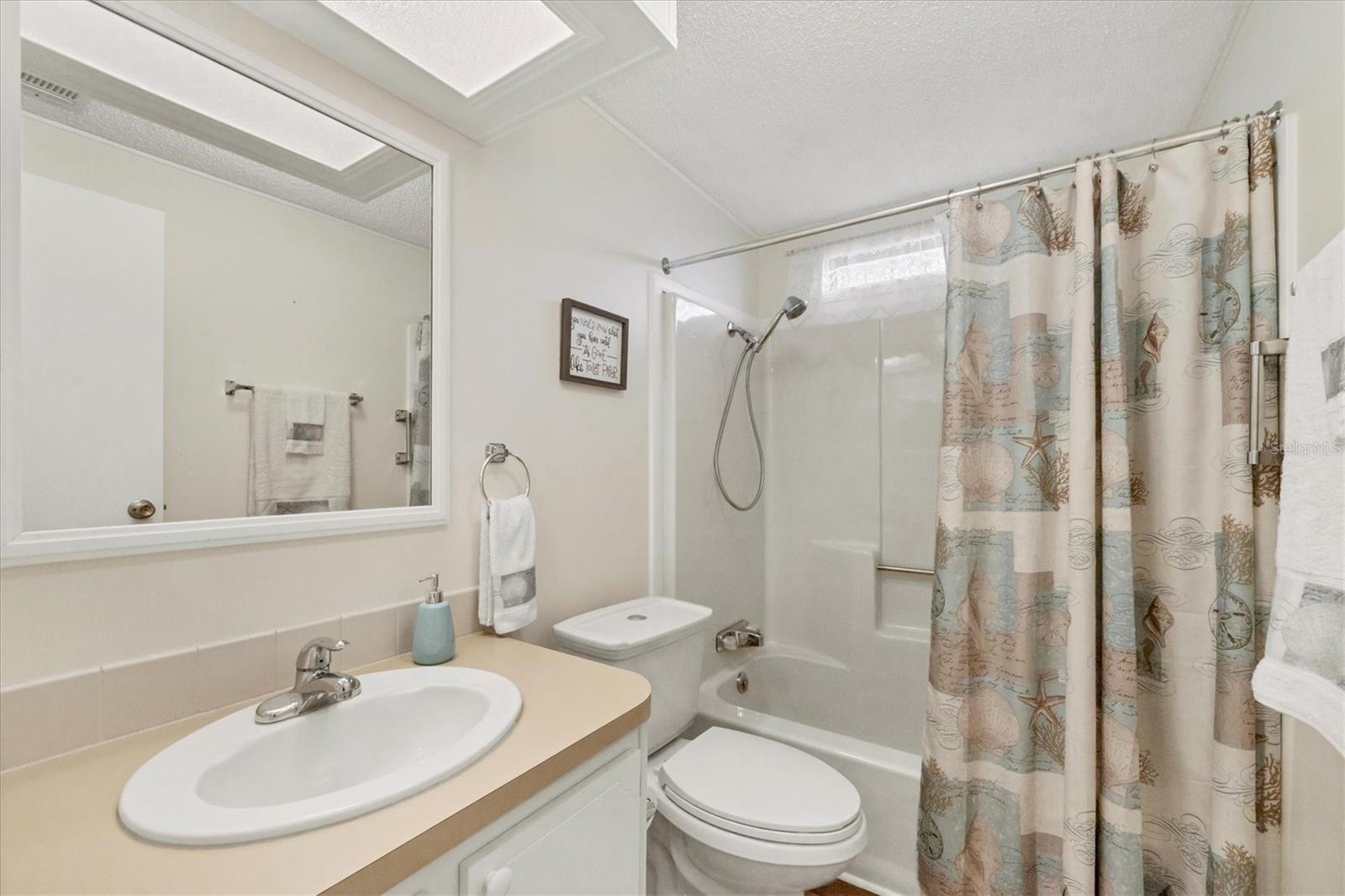 Image 26 of 47 For 827 Tangerine Woods Boulevard