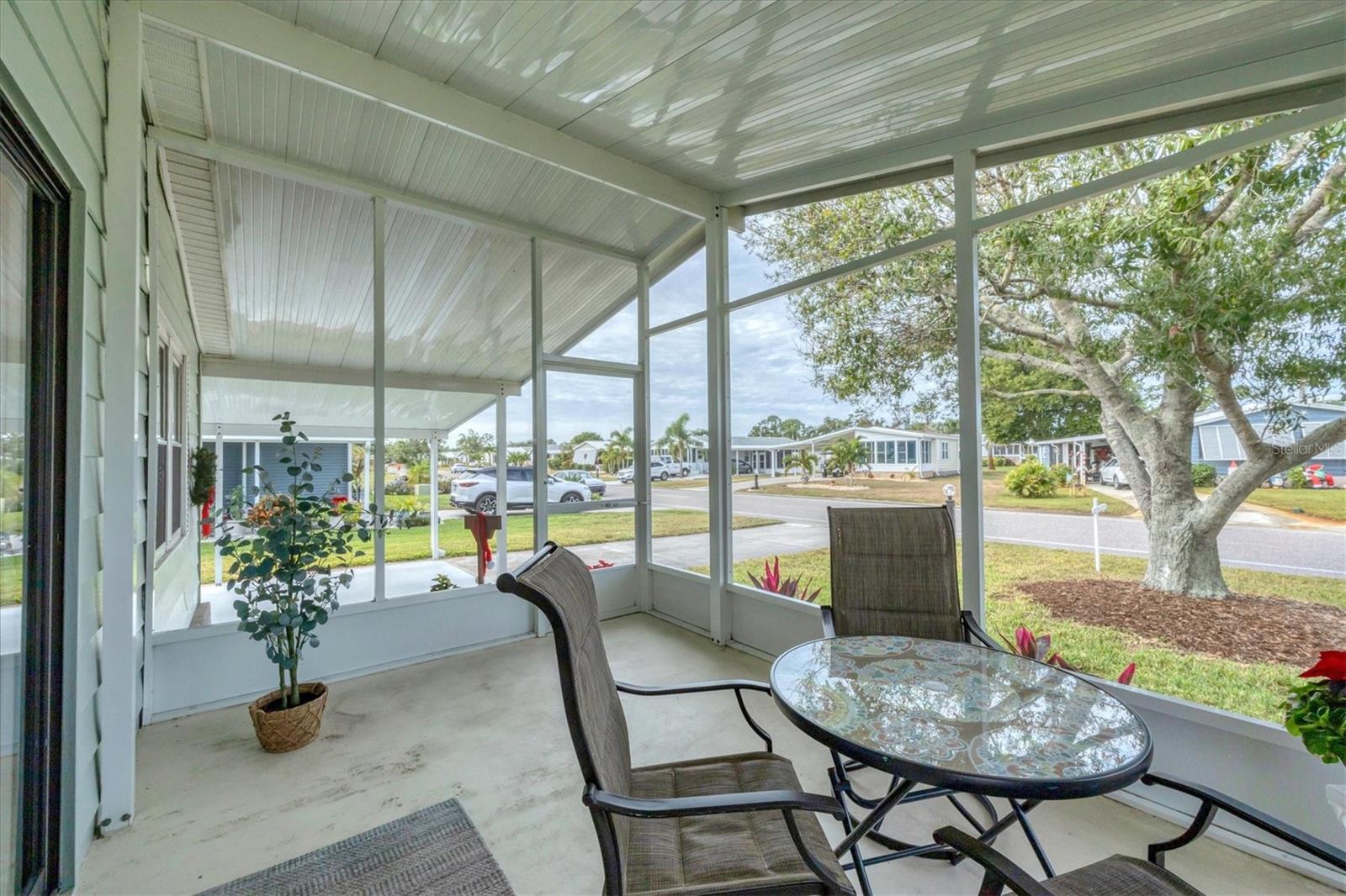 Image 29 of 47 For 827 Tangerine Woods Boulevard