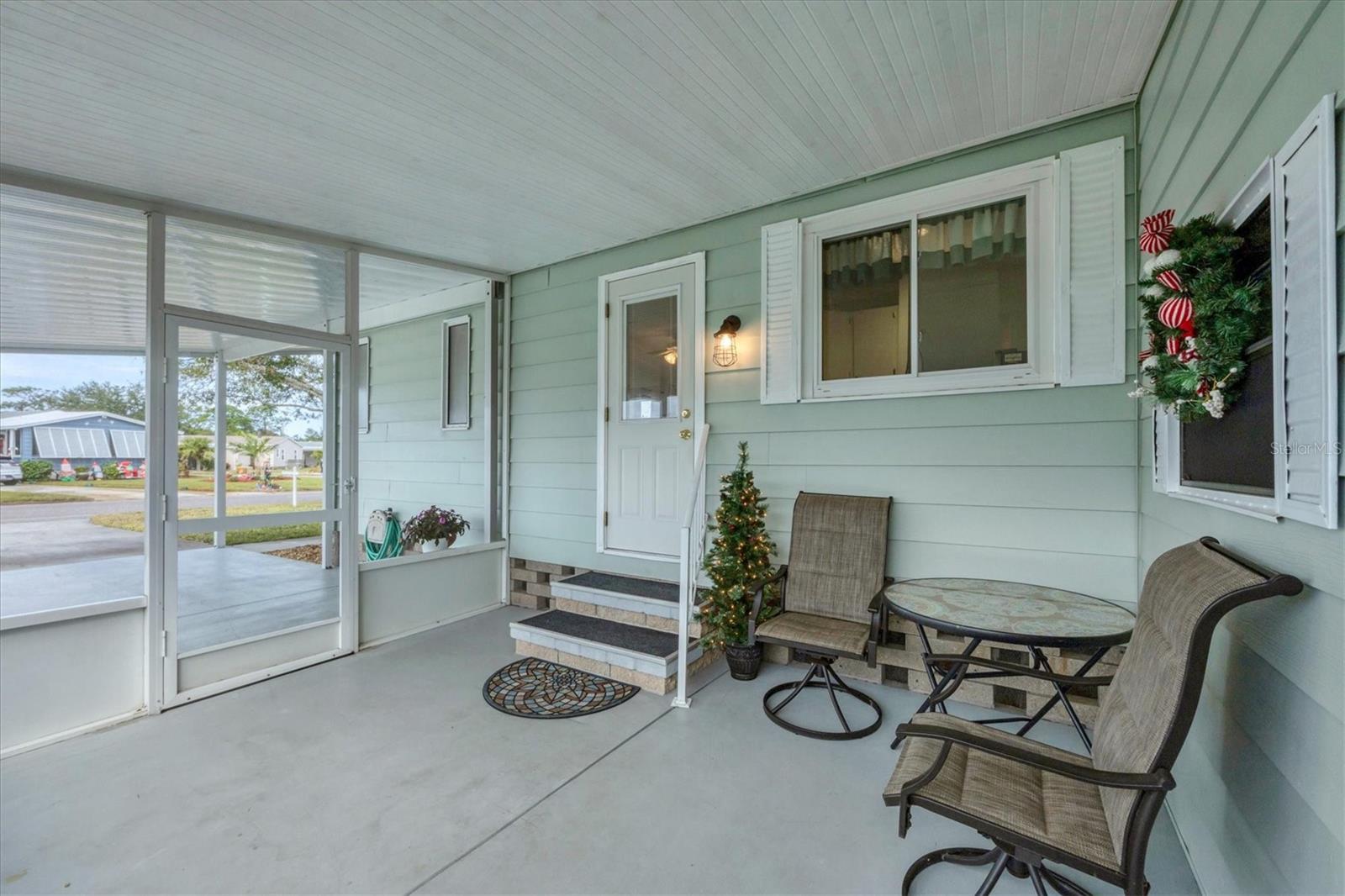 Image 7 of 47 For 827 Tangerine Woods Boulevard