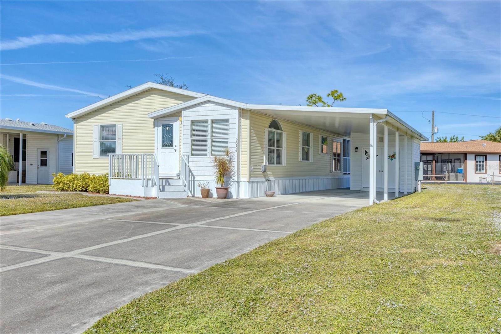 Details for 9086 Pinehaven Way, ENGLEWOOD, FL 34224