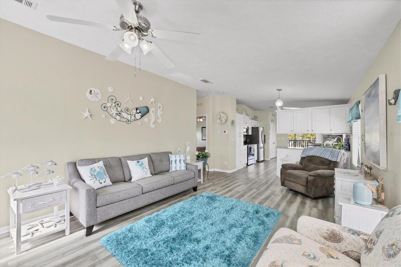 Image 10 of 38 For 9086 Pinehaven Way