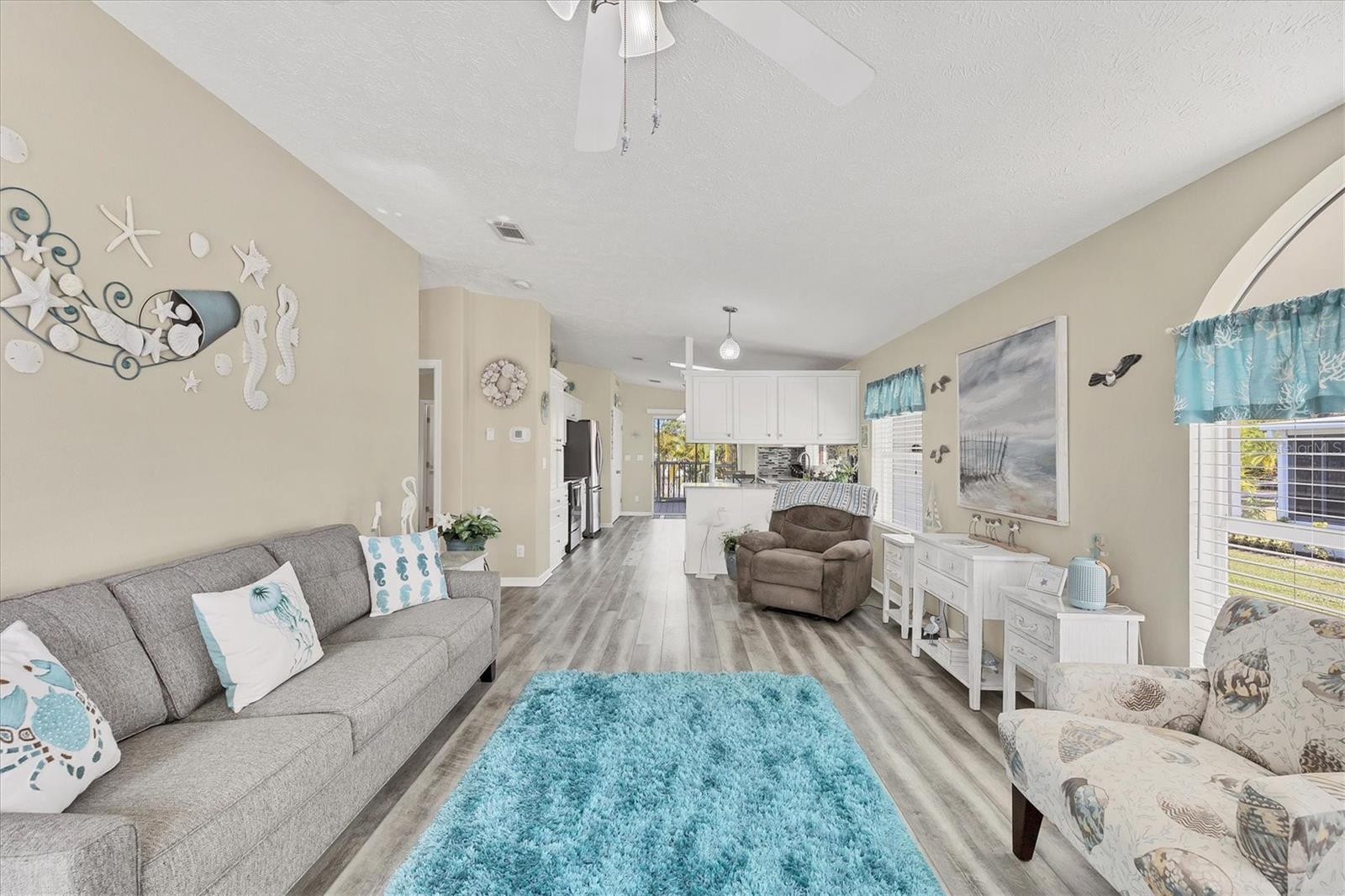 Image 2 of 38 For 9086 Pinehaven Way