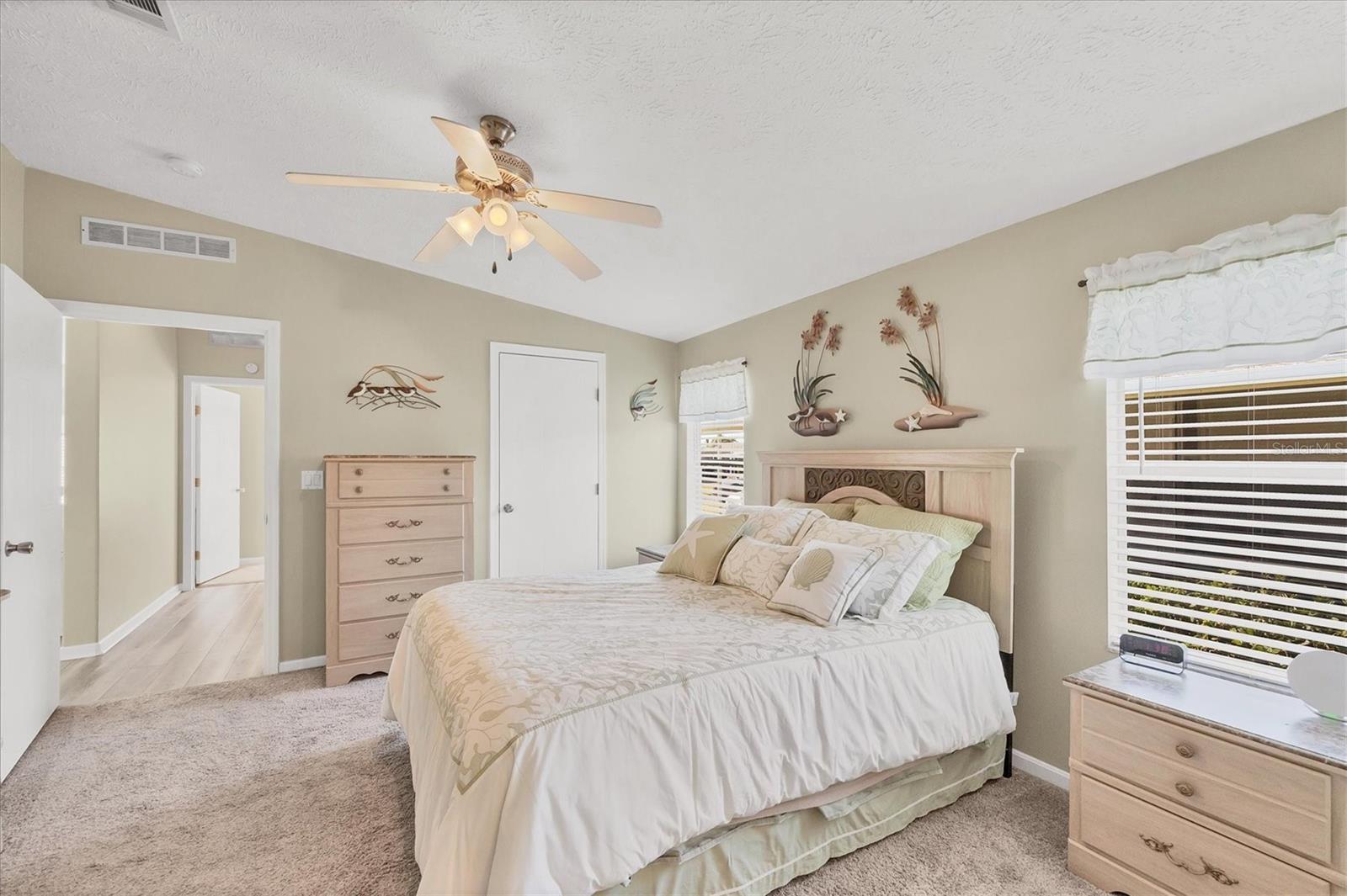 Image 22 of 38 For 9086 Pinehaven Way