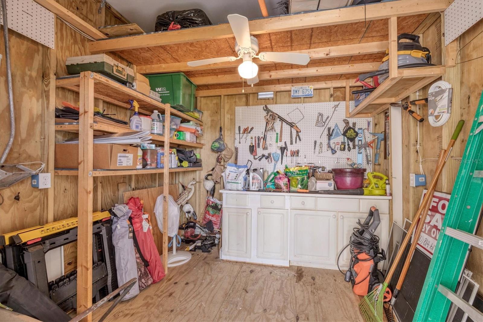 Image 31 of 38 For 9086 Pinehaven Way