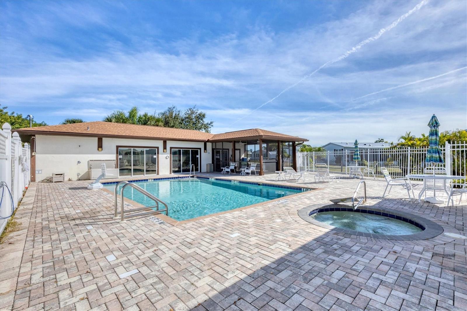 Image 35 of 38 For 9086 Pinehaven Way