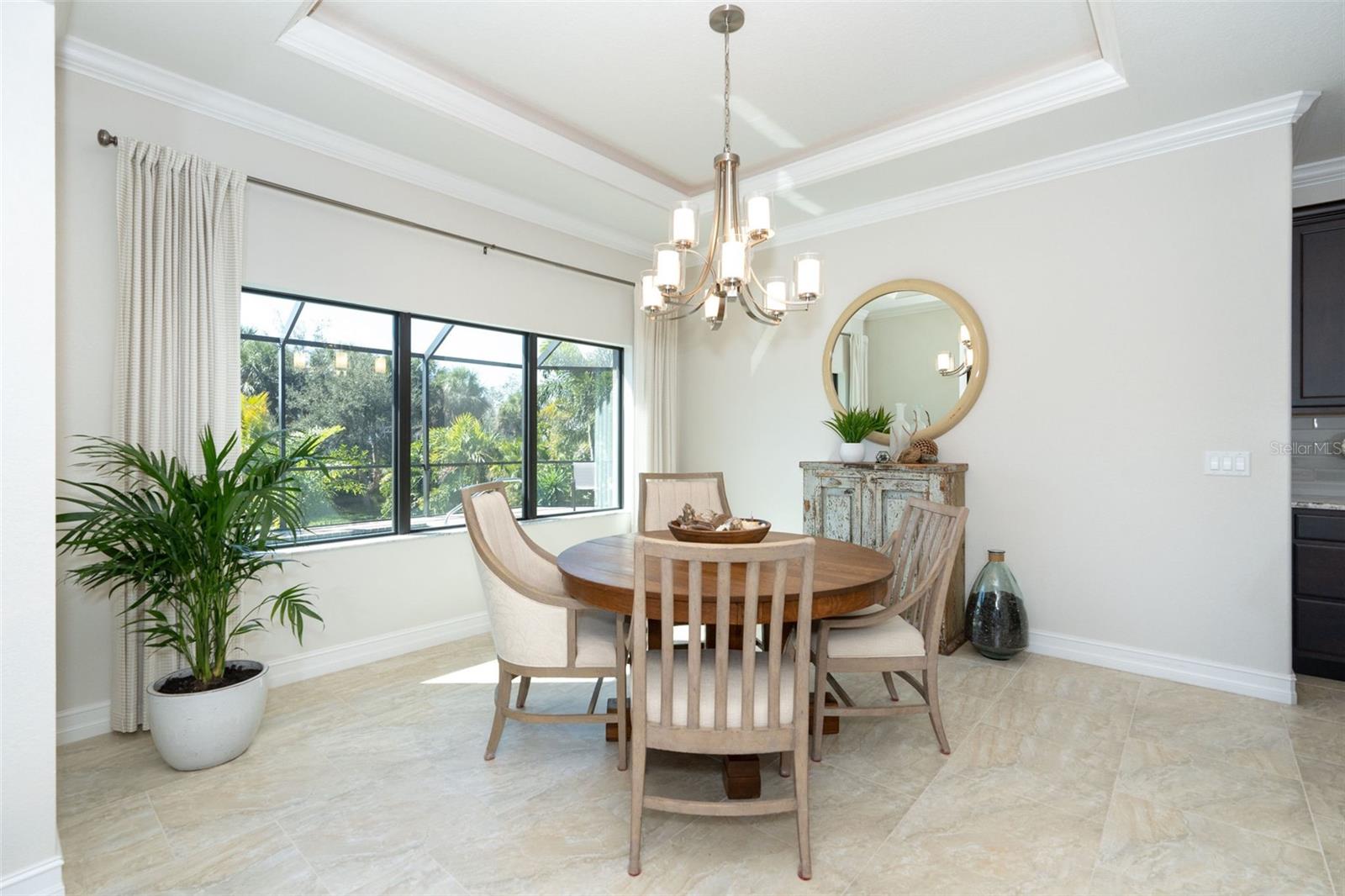 Image 12 of 53 For 85 Spaniards Road