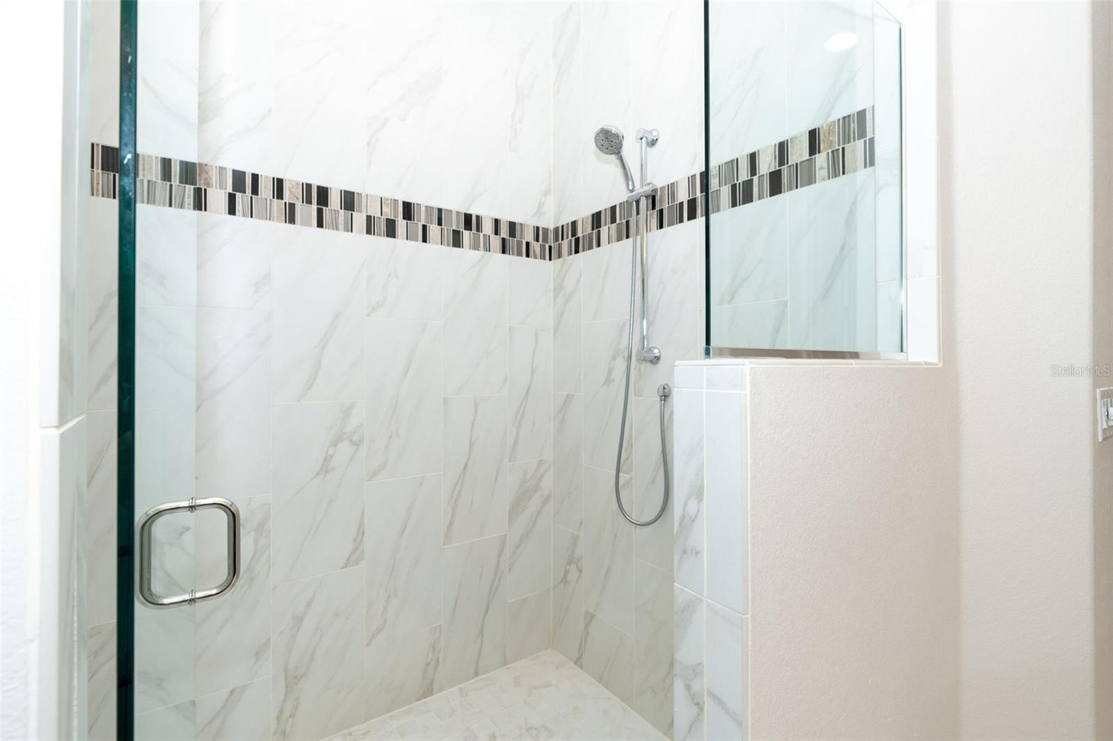 Image 32 of 53 For 85 Spaniards Road