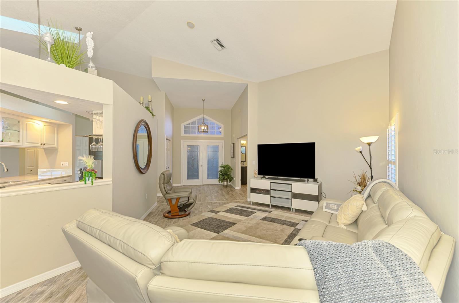 Image 10 of 69 For 8377 Parkside Drive