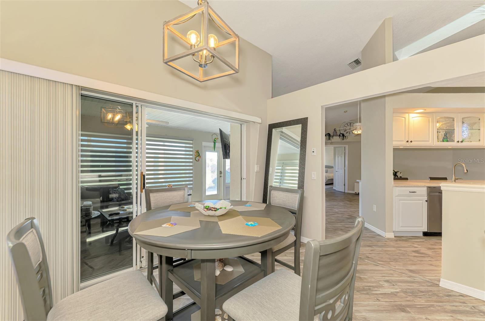 Image 16 of 69 For 8377 Parkside Drive