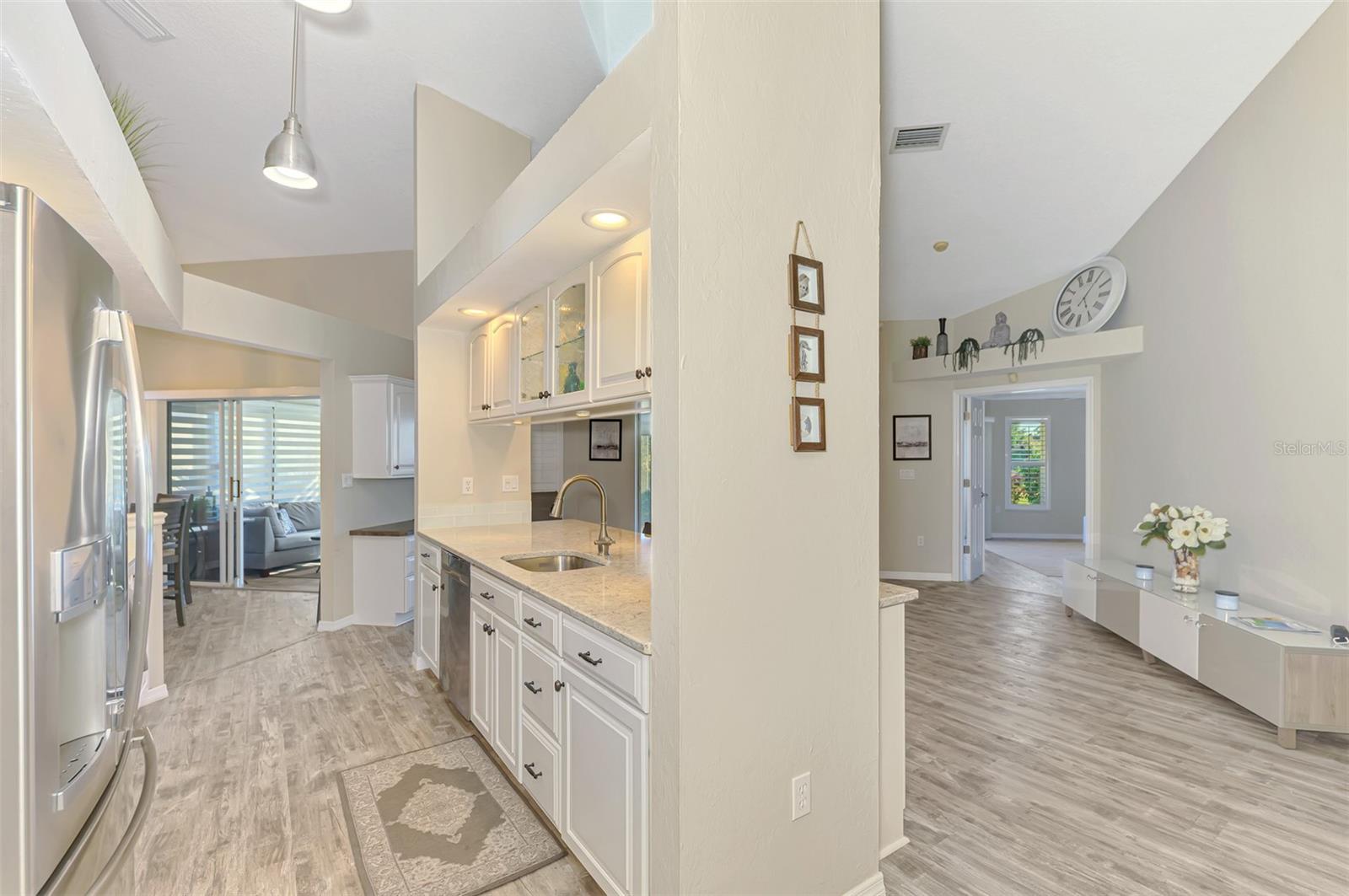 Image 26 of 69 For 8377 Parkside Drive