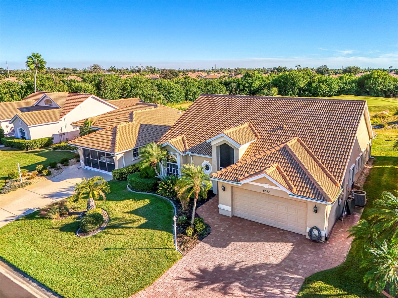 Image 4 of 69 For 8377 Parkside Drive