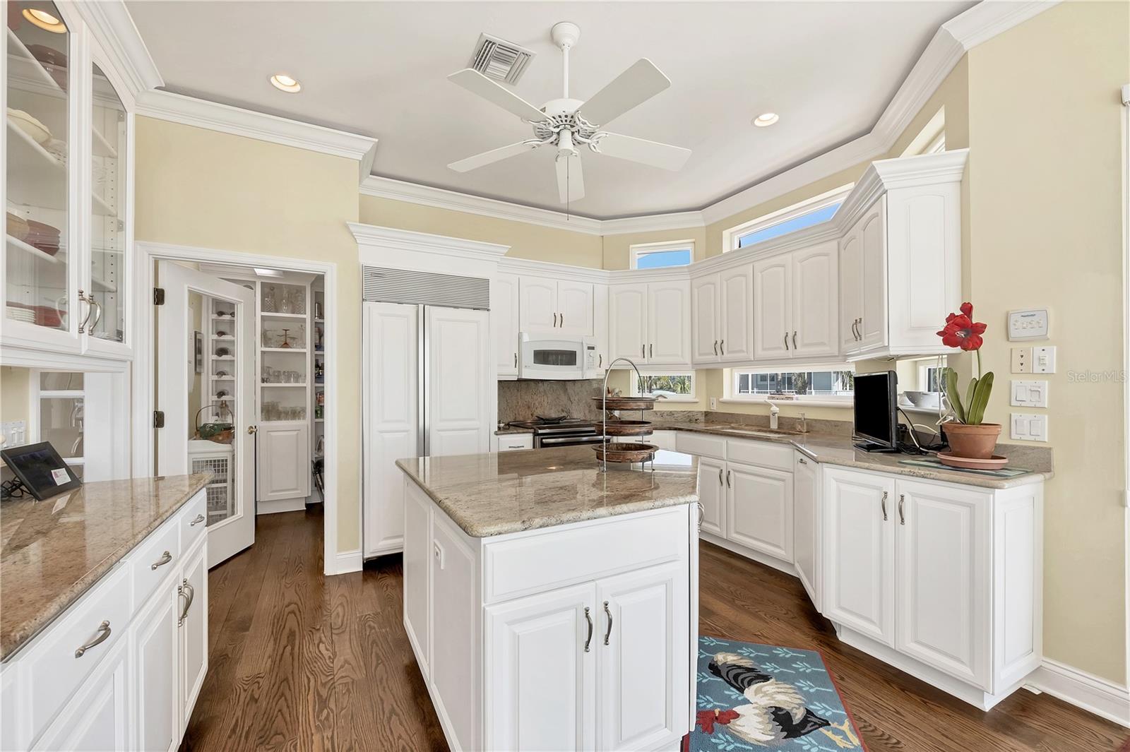 Image 18 of 55 For 16251 Sunset Pines Circle